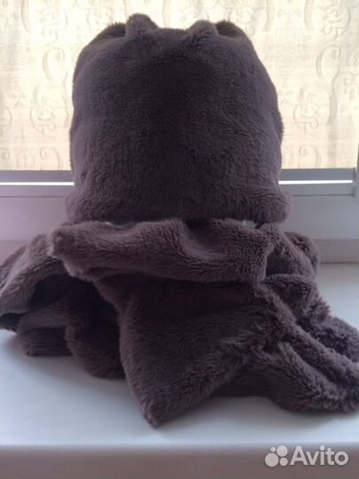 Комплект шапка и шарф на флисе, цвет очень приятны