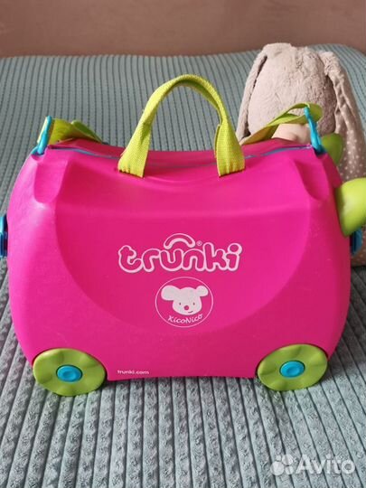 Чемодан каталка trunki