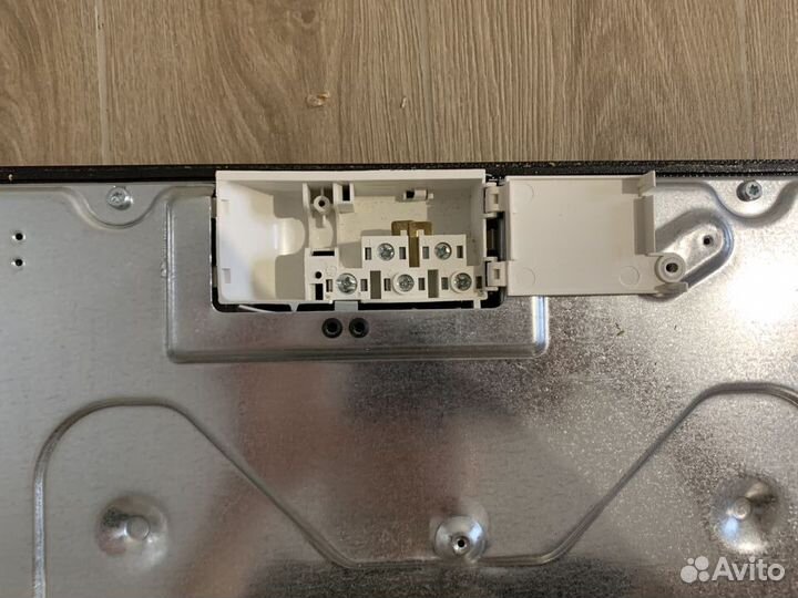 Электрическая варочная панель Hotpoint-Ariston