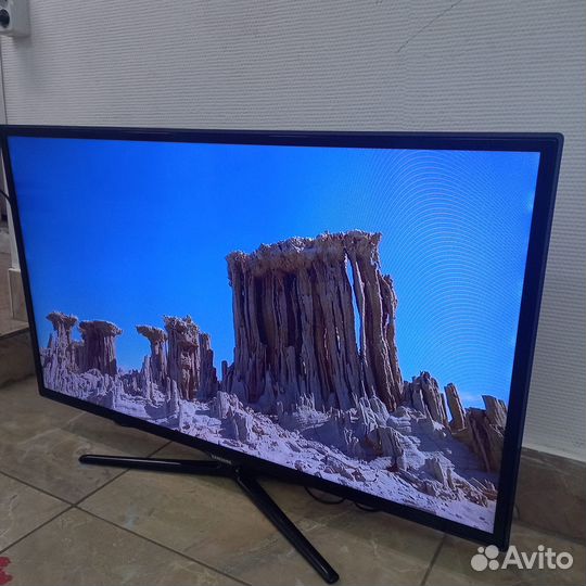 Телевизор Samsung UE40ES5557K