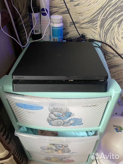 Ps 4 slim