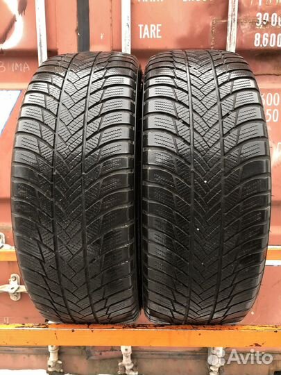 Bridgestone Blizzak LM-001 225/60 R17