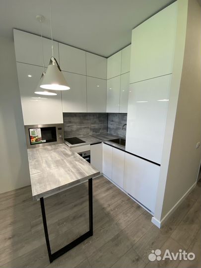 Кухни на заказ. Кухонный гарнитур t-9550