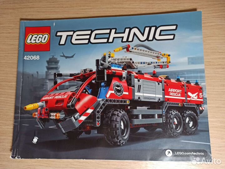 Lego Technic 42068 Автомобиль спасательной службы