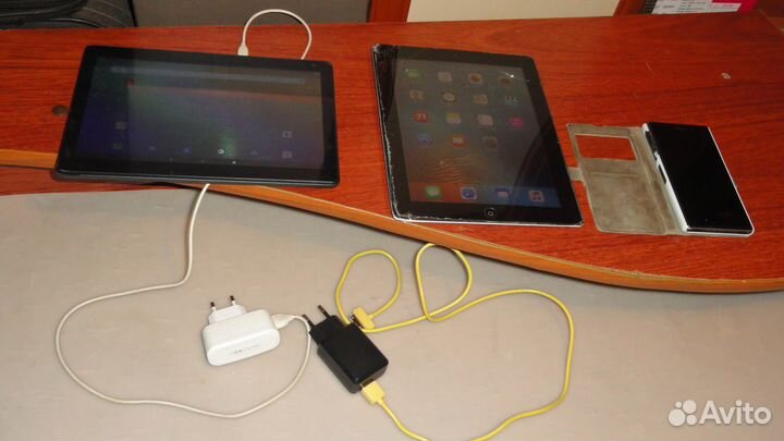 Комплект IPad3-64Gb,Dexp В21-2шт.-с дефектами