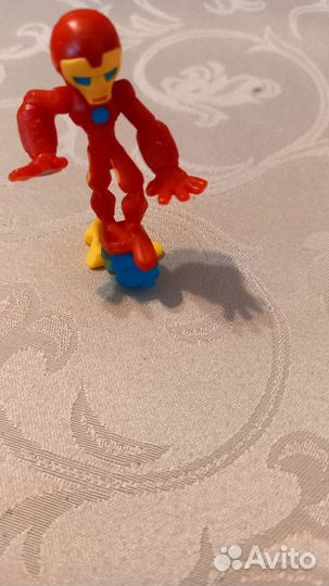 Киндер-сюрприз из разных коллекций