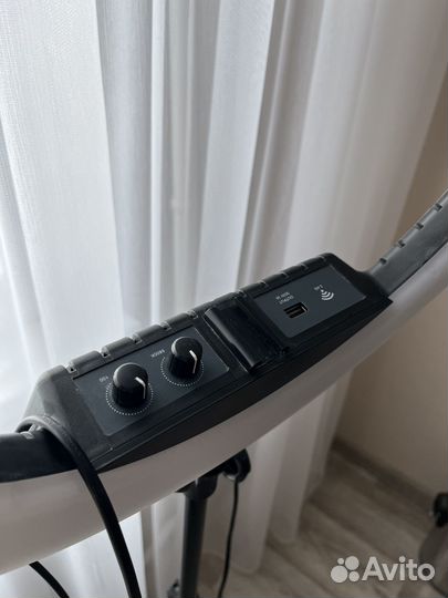 Кольцевая лампа