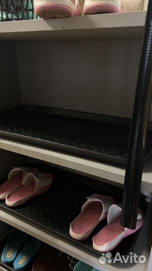 Гримерное зеркало полкой