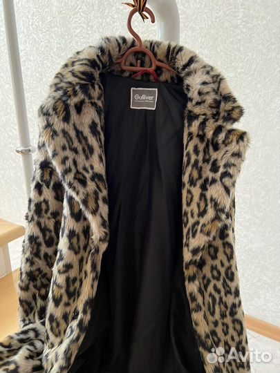 Пальто меховое