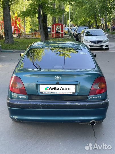 Toyota Avensis 2.0 AT, 1999, 560 000 км