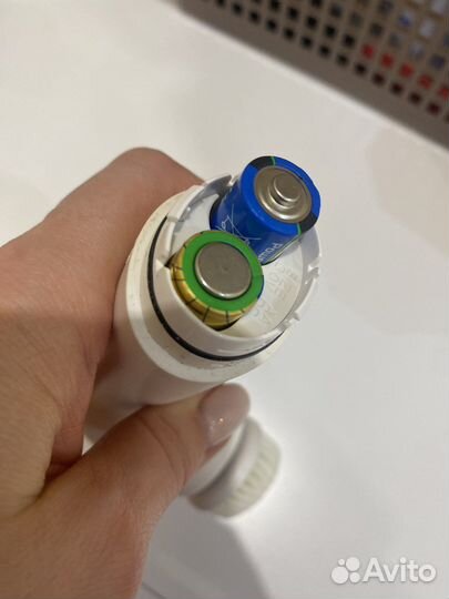 Щетка для очищения и массажа mary kay