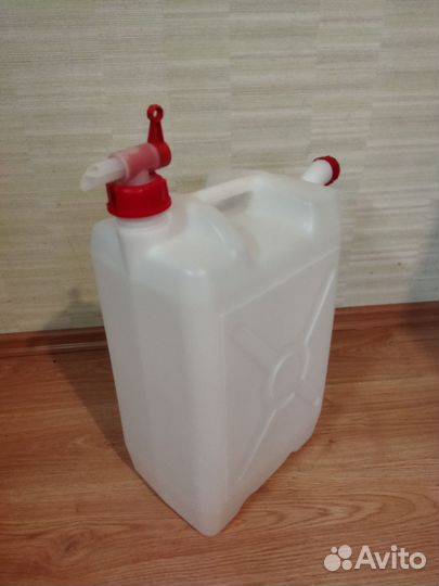 Канистра с краном 28л