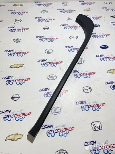 Накладка на порог салона передняя левая Nissan