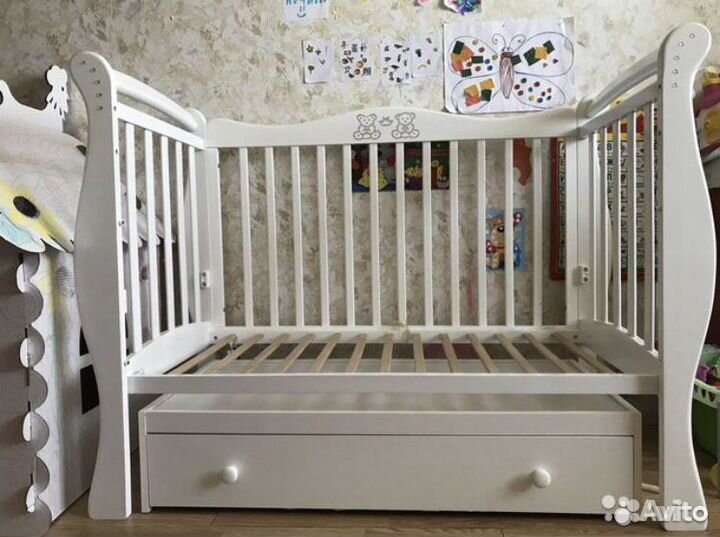 Кроватка с матрасом (маятник)