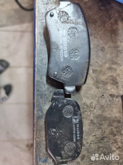 Тормозные колодки LADA vesta, Renault