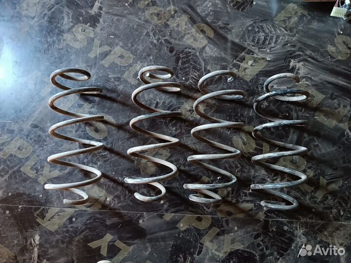 Пружины передние priora