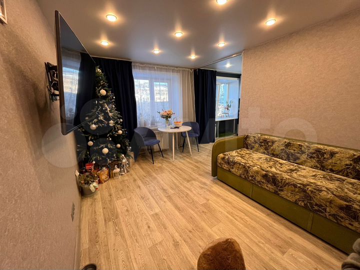 2-к. квартира, 50 м², 3/5 эт.