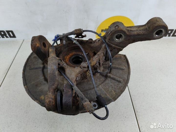 Кулак поворотный передний правый Suzuki Grand