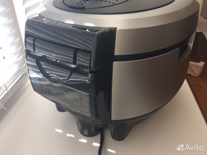 Мультиварка новая