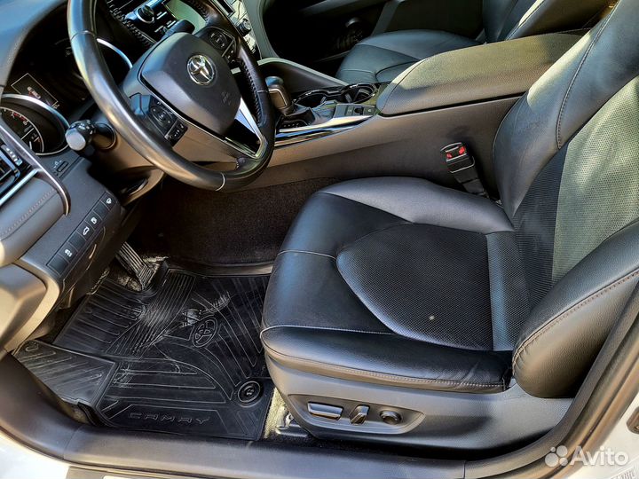 Toyota Camry 2.0 AT, 2018, 100 000 км