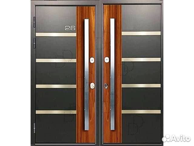 Входная дверь с длинной ручкой