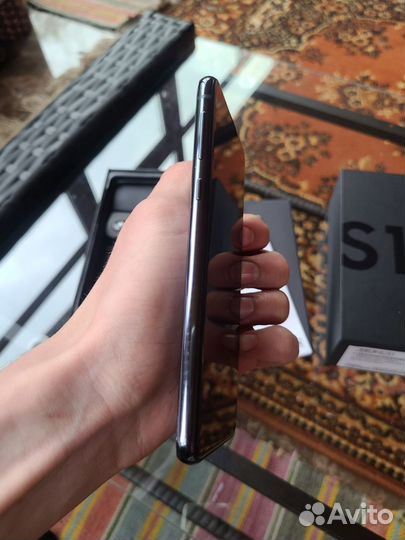 Samsung Galaxy S10e (Snapdragon 855), 6/128 ГБ