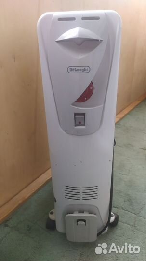 Масляный обогреватель Delonghi