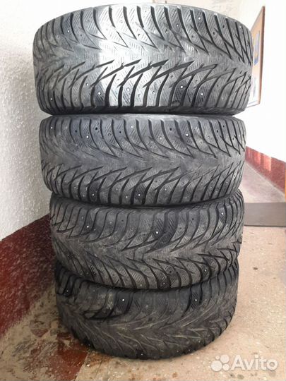 Yokohama IceGuard Stud IG65 285/65 R17