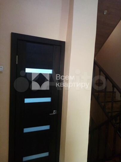 Коттедж 220 м² на участке 8 сот.