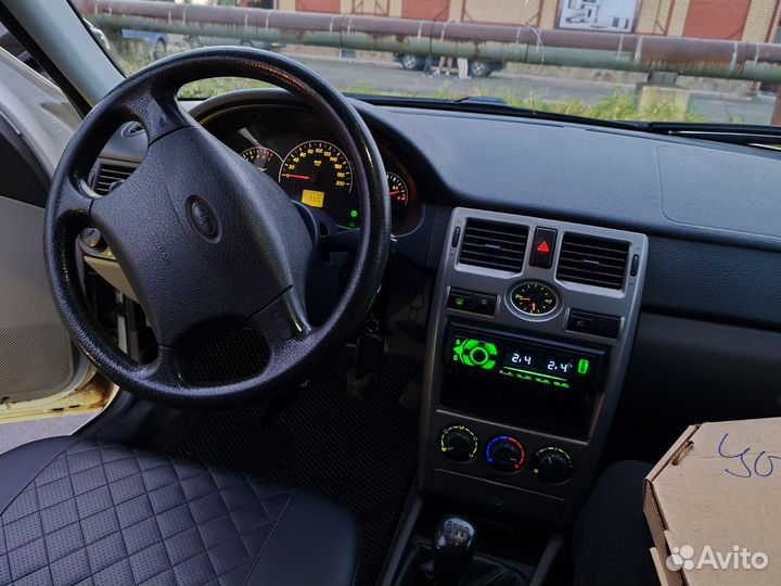 LADA Priora 1.6 МТ, 2011, 112 000 км