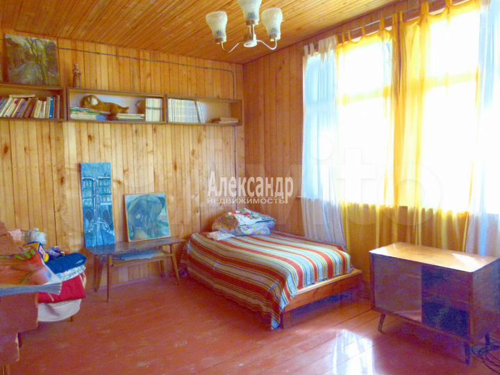 Дом 48 м² на участке 8 сот.