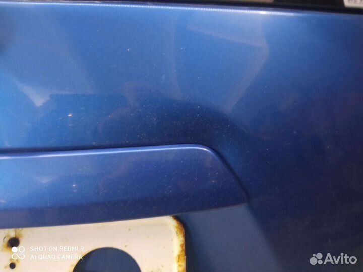 Задняя дверь toyota aqua