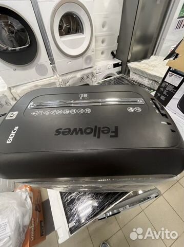 Уничтожитель бумаг Fellowes 60Cs