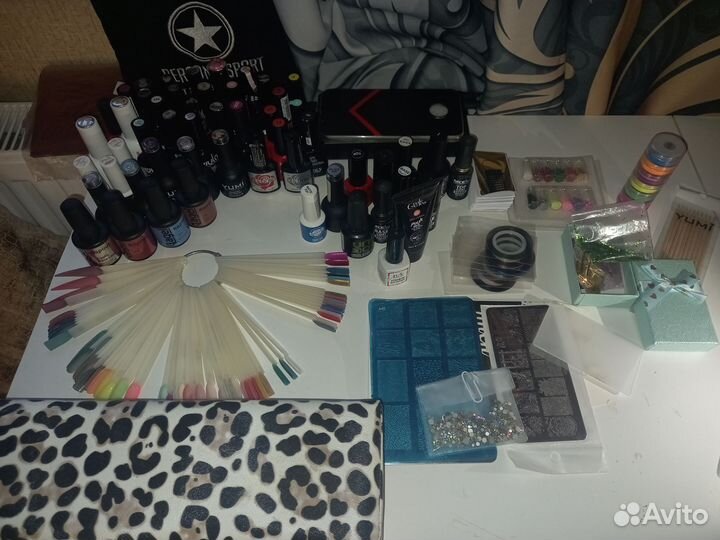 Гель лаки пакетом 42 цветных и 15 основ