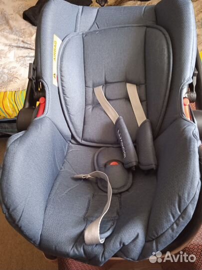 Коляска 3 в 1 LuxMom518