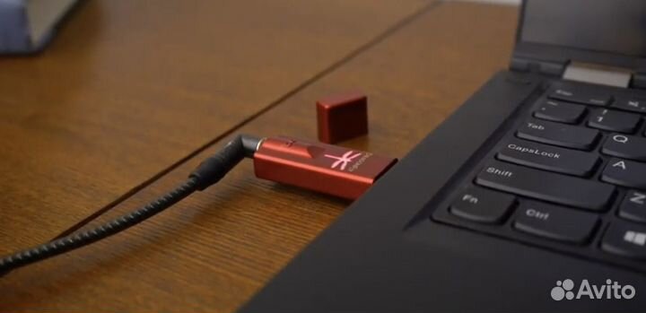 Портативный USB цап AudioQuest DragonFly red