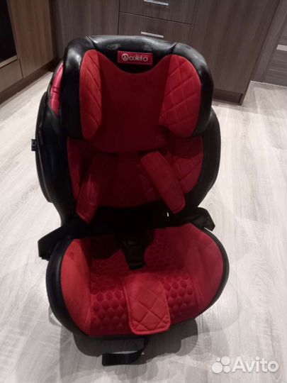 Автомобильное кресло