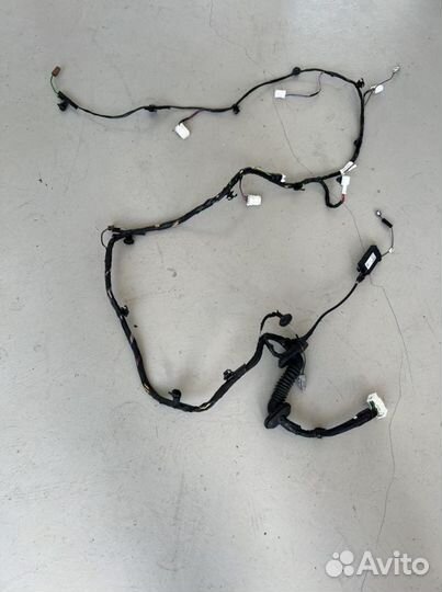 Проводка крышка багажника Geely Atlas