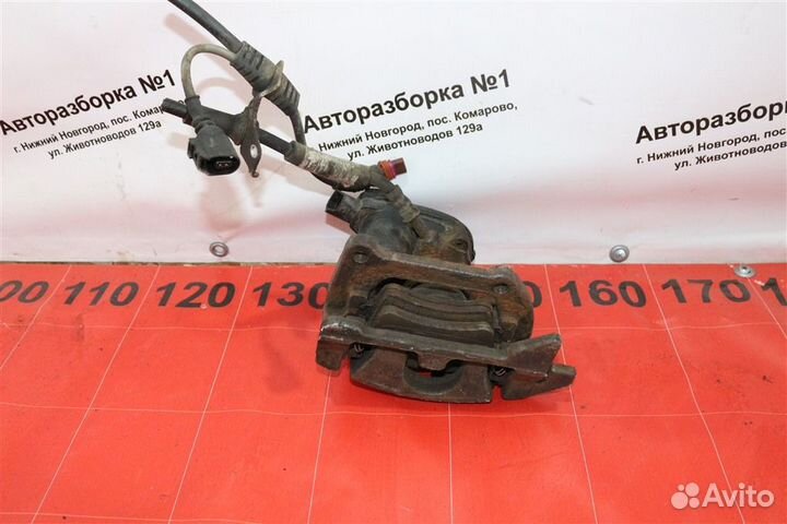 Суппорт тормозной задний левый Audi A4 седан B8