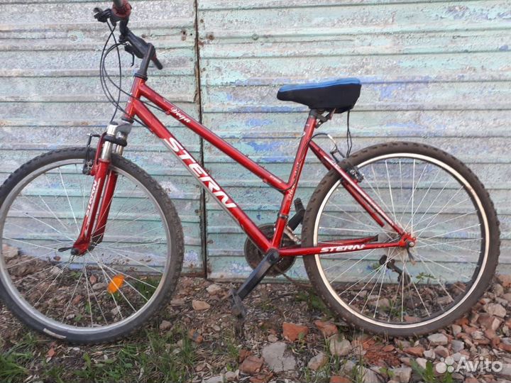 Женский горный велосипед. Колеса 26