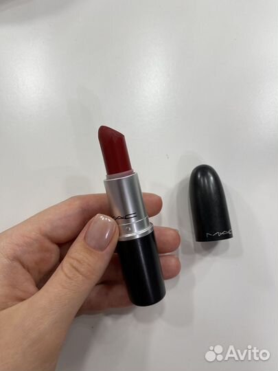 Помада mac
