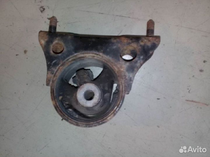 Опора двигателя (подушка двс) Toyota передняя 1236