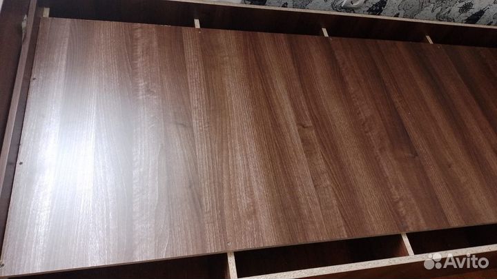 Кровать