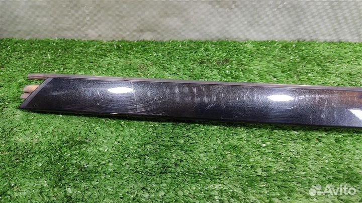 Молдинг лобового стекла правый BMW X3 (E83) 2004