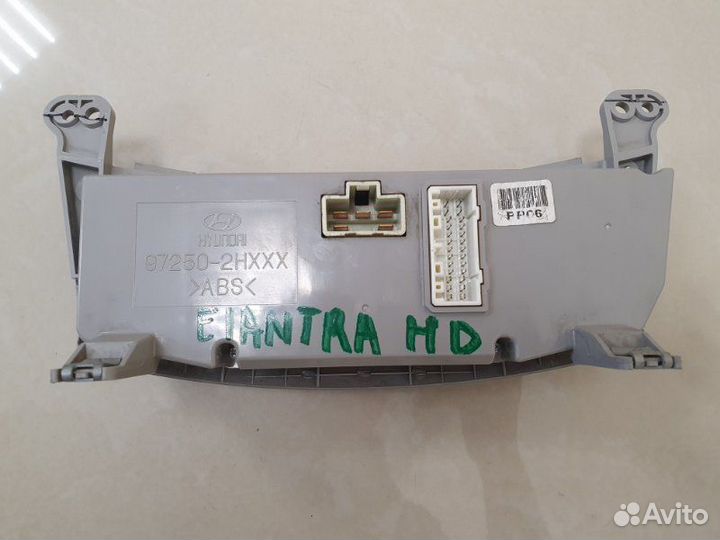 Блок управления отопителем Hyundai Elantra HD G4FC