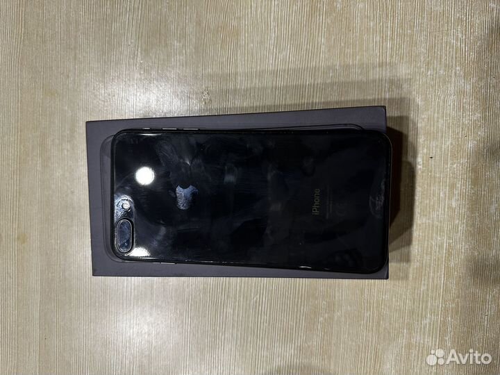 iPhone 8 Plus, 64 ГБ