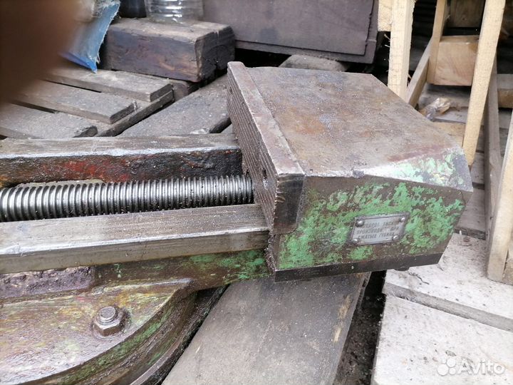 Тиски станочные большие