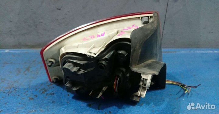 Фонарь правый Audi A4 B7