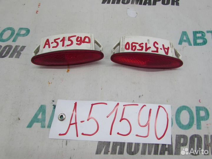 Отражатель задний для Nissan Primera 3 2002-2008г