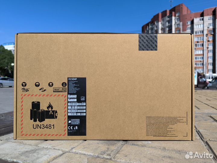 Asus vivobook go 15 Ryzen 5 7520/DDR5 8Gb/512Gb